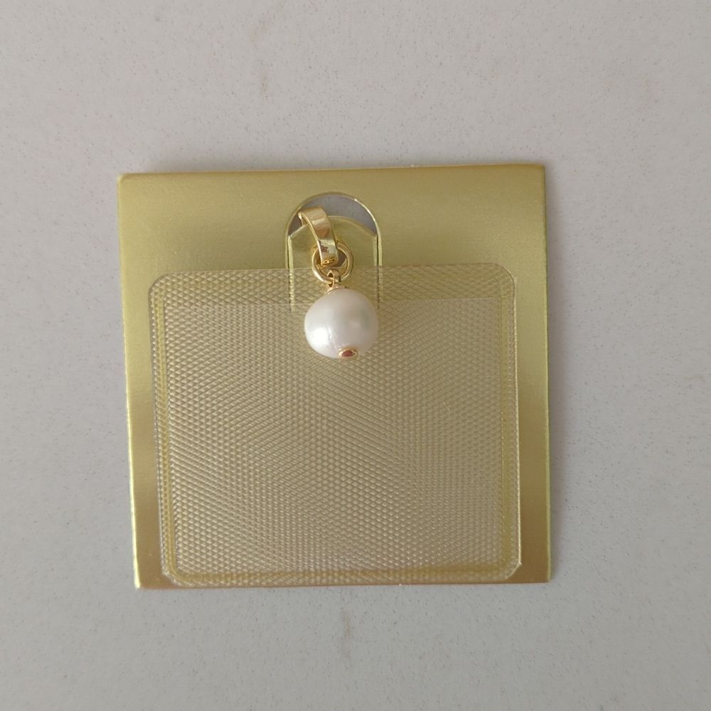 Aqua pearl charm